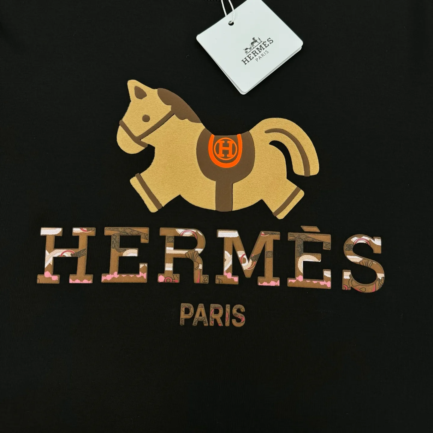 p90⚜️ 2026（Hermès） logo T . ， Orange 🐴， “HERMÈS PARIS” ， Classic 。 250g ， . ， Versatile， ✨。 ， ， ！ ：Black.White.Sizes：s-xxl